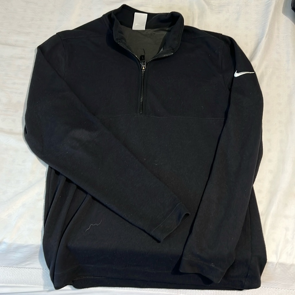 DRI-FIT loose sweater perfect for the gym or running